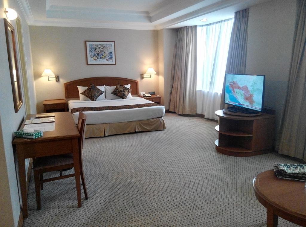 Mandarin Court Hotel Kuala Lumpur Room photo