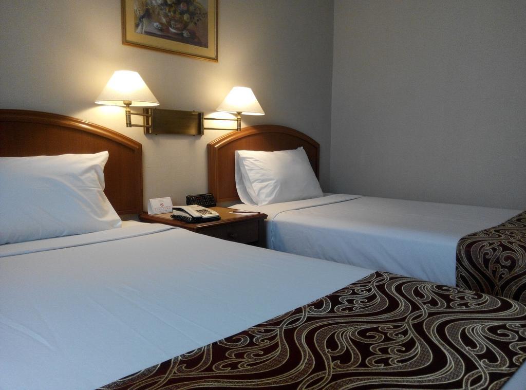 Mandarin Court Hotel Kuala Lumpur Exterior photo