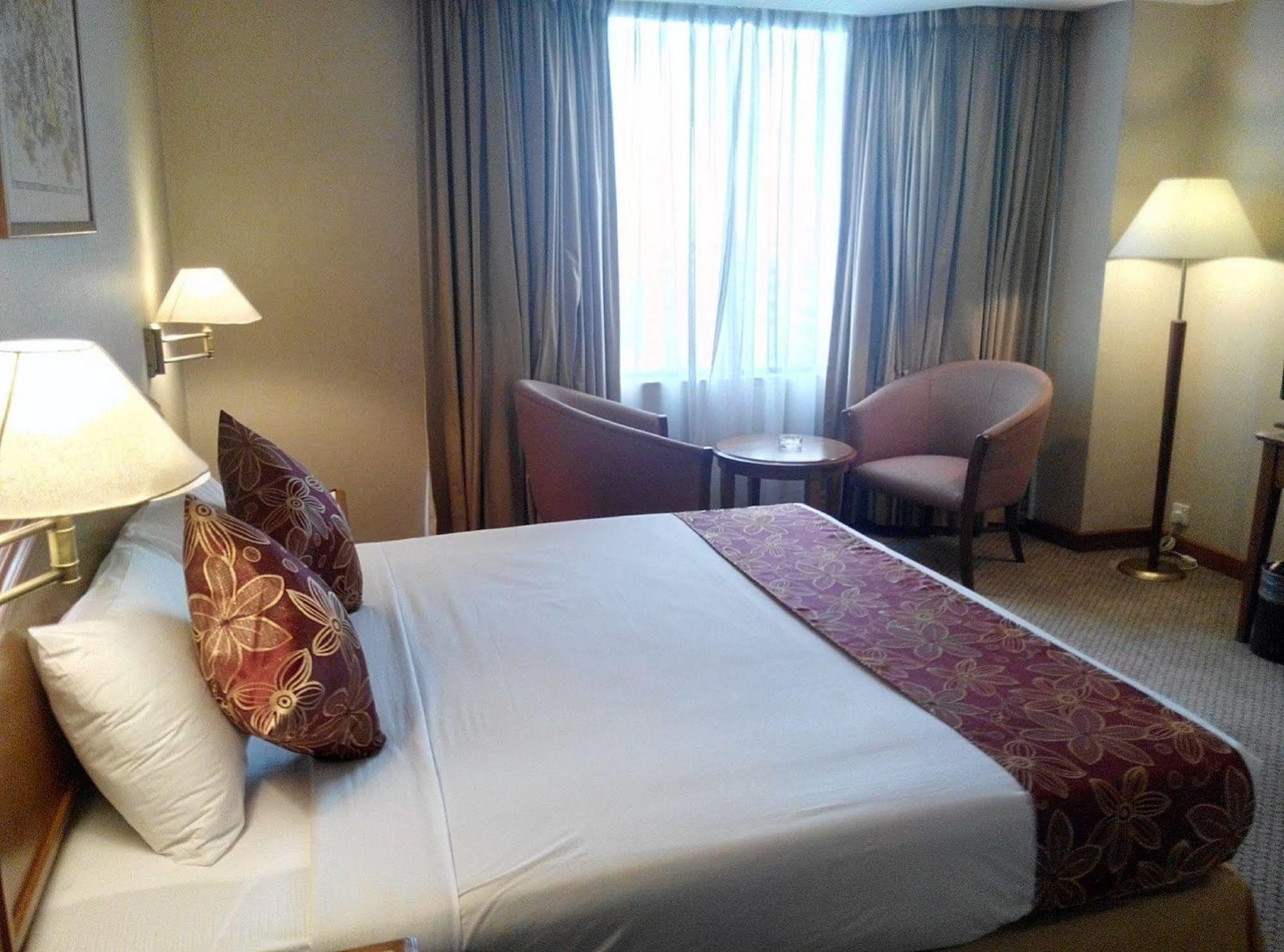 Mandarin Court Hotel Kuala Lumpur Exterior photo