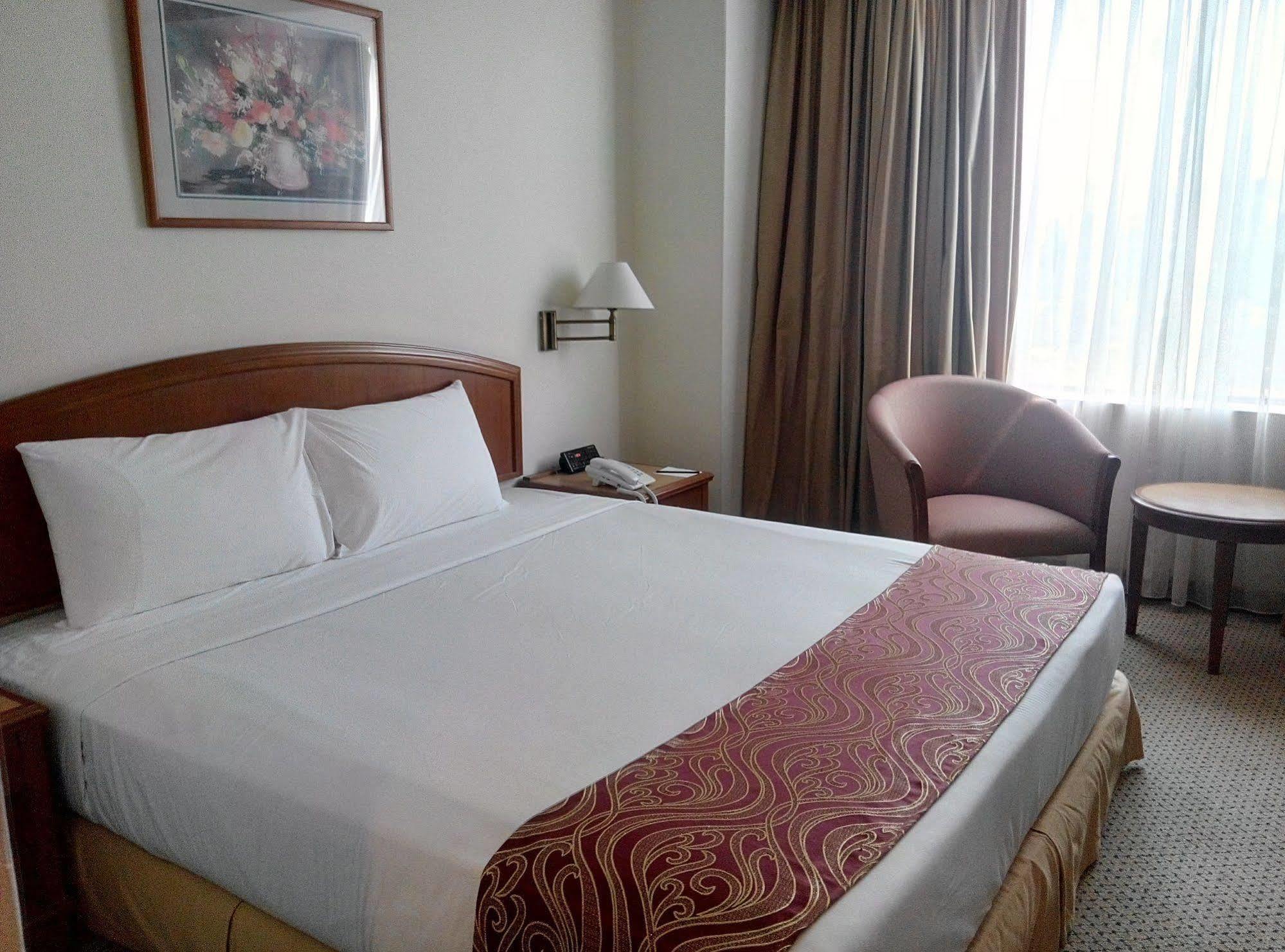 Mandarin Court Hotel Kuala Lumpur Exterior photo