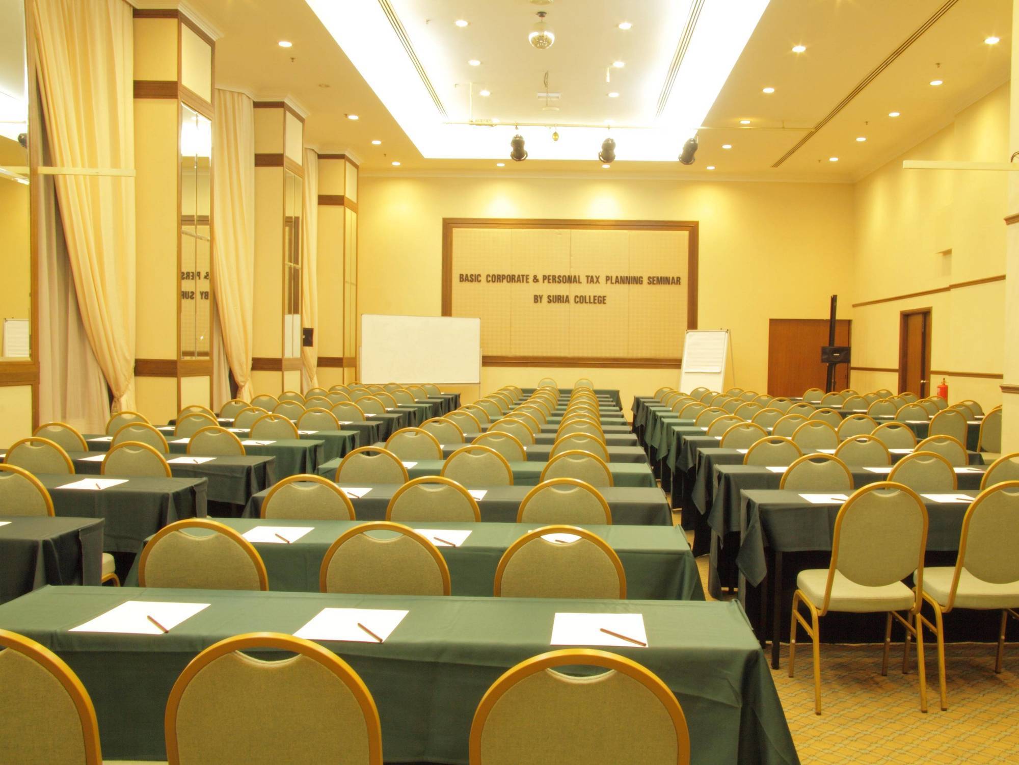 Mandarin Court Hotel Kuala Lumpur Exterior photo
