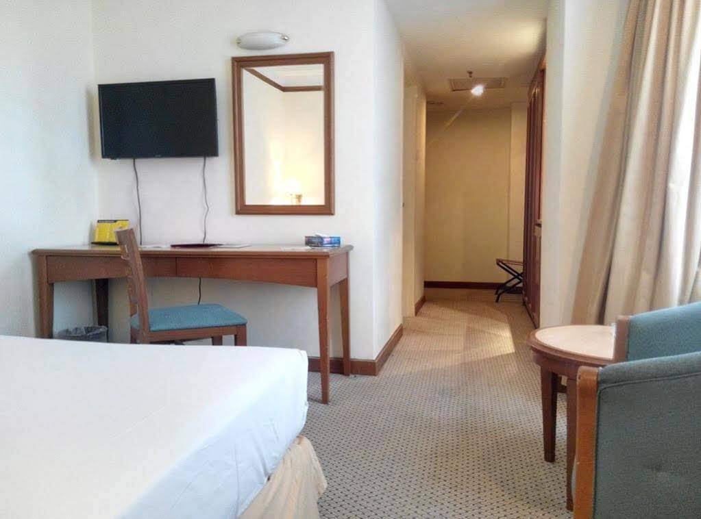 Mandarin Court Hotel Kuala Lumpur Exterior photo